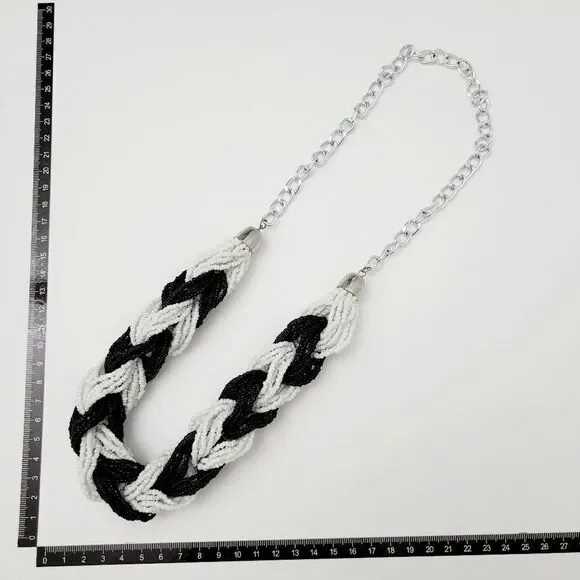 2/$20 Vintage 90s Black & White Cable Twist Silver Tone Necklace - Picture 8 of 9
